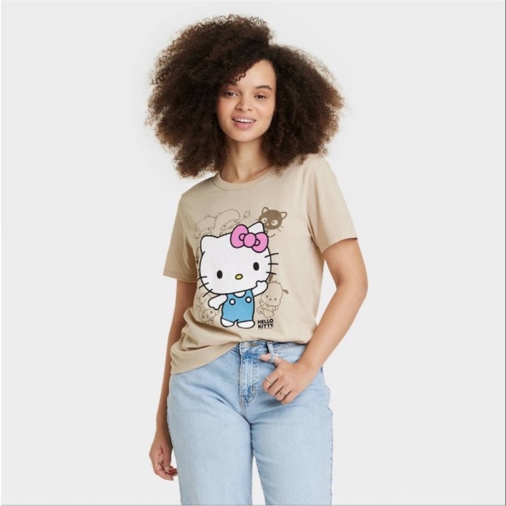 NWT women’s hello kitty top XL